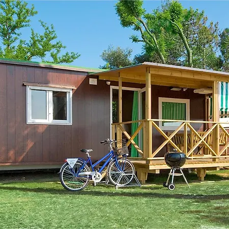 Village Capalonga 比比翁