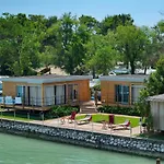 Village Capalonga 3* بيبيوني