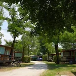 Village Capalonga