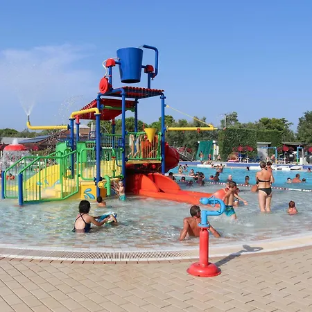 Village Capalonga Бибионе