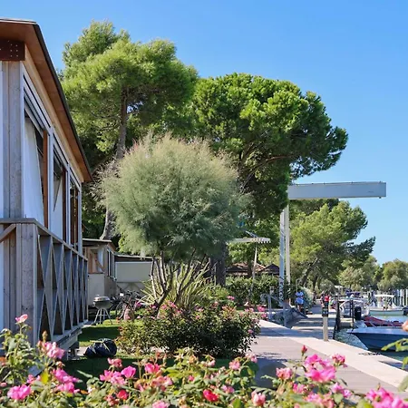 Κάμπινγκ Village Capalonga 3*