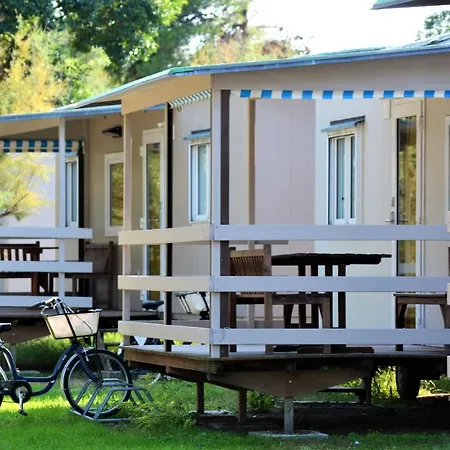 Κάμπινγκ Village Capalonga Μπιμπιόνε